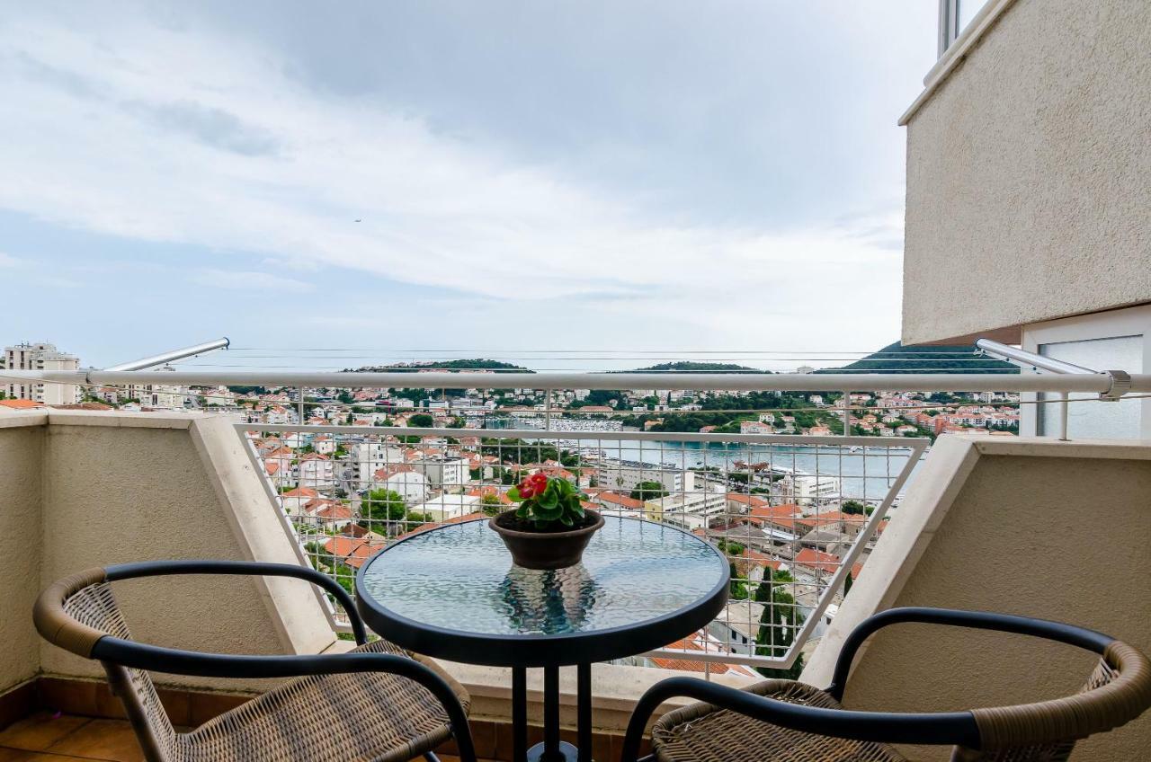 Sofia * Dubrovnik