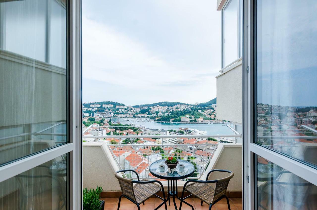 Sofia * Dubrovnik